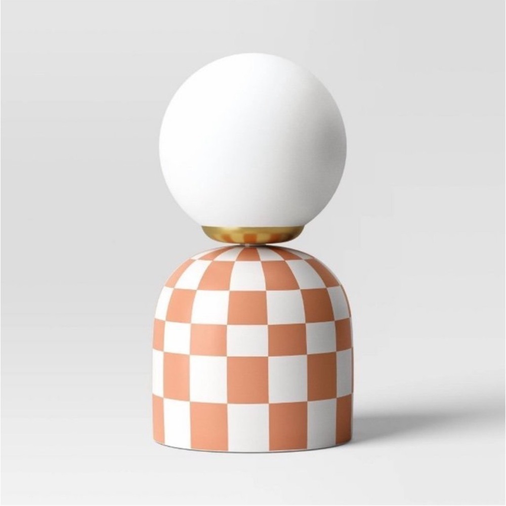 Checkered Ambient Globe Light Versatile
Rust - Room Essentials - Picture 5 of 9